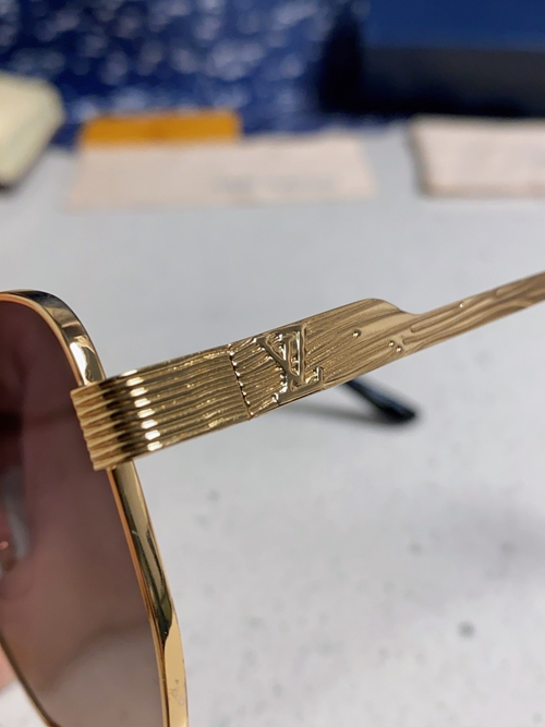 ルイヴィトンサングラス角部分ディテール